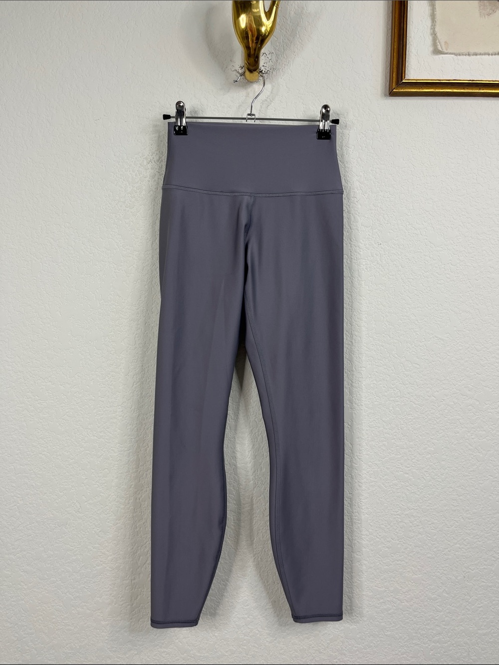Alo Yoga High-Waist Airlift Leggings Gray Slate Smoke Logo Leg Sheen